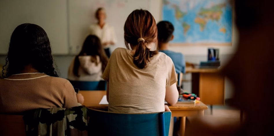 Salaire des enseignants : ce que l&rsquo;Éducation nationale révèle sur leurs véritables revenus